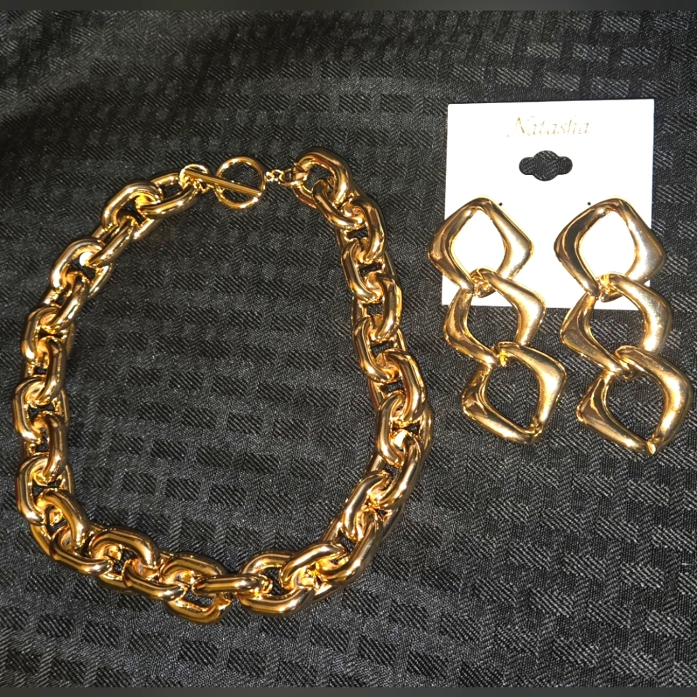 Gold Tone Chain Necklace and Earrings